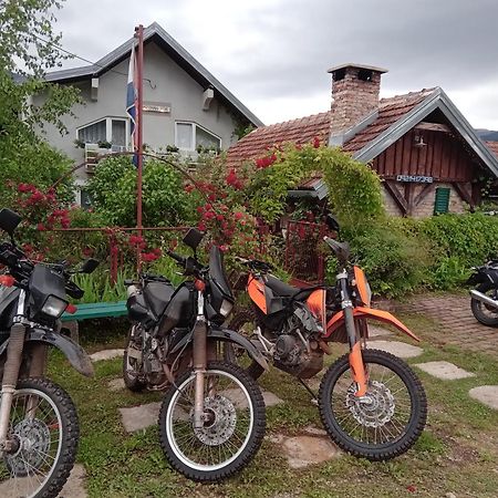 Apartment Ada Bed & Breakfast Gračac Buitenkant foto