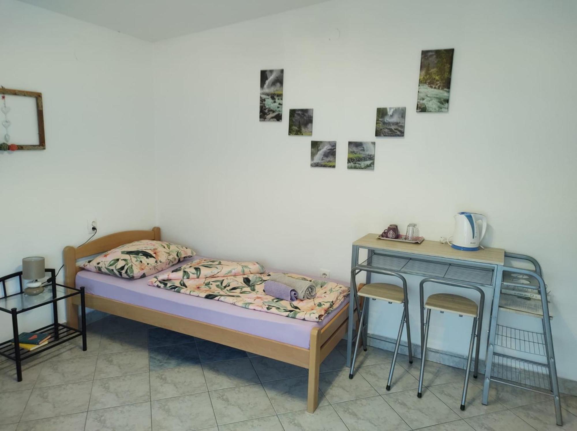 Apartment Ada Bed & Breakfast Gračac Kamer foto