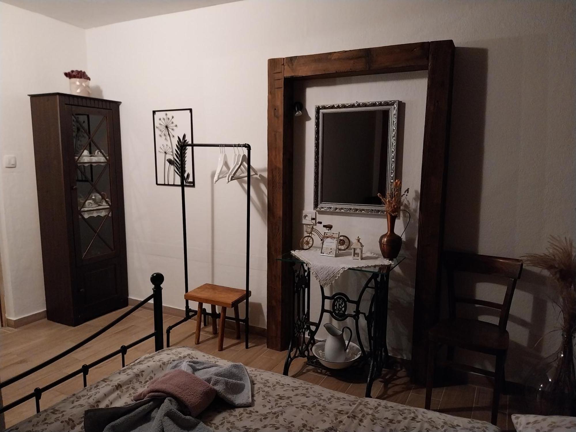 Apartment Ada Bed & Breakfast Gračac Kamer foto