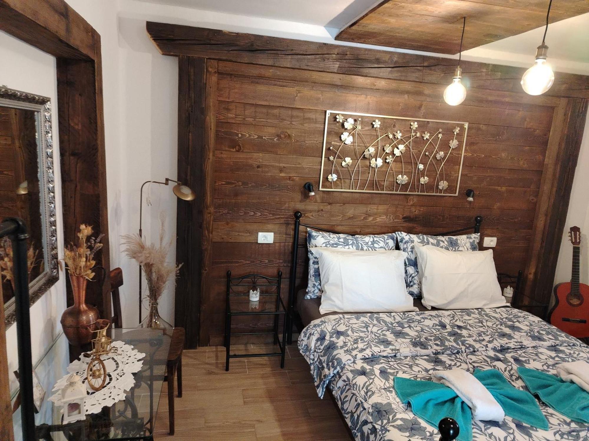 Apartment Ada Bed & Breakfast Gračac Buitenkant foto